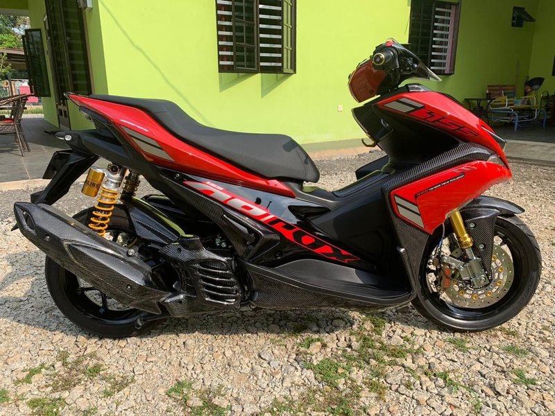 Explorez razor shark slot review